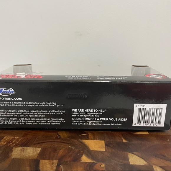 DUNGEONS & DRAGONS DIE-CAST COLLECTIBLE FIGURES 5-PACK New - Picture 3 of 3